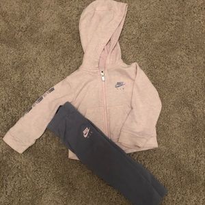 Toddler girls Nike set